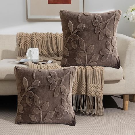 Kissenbezüge 45 x 45 cm, 2er-Set, Landhausstil, cremeweiß, Eukalyptusblattmuster, weich und flauschig, aus Jacquard-Kunstfell, fürs Schlafzimmer (1/5)