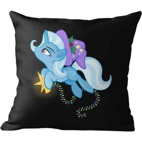 Housse de coussin licorne de Noël – violette magique, imprimé féerique, décoration maison (1/5)