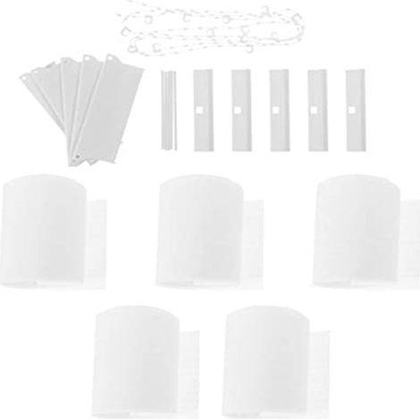 Store vertical semi-occultant à lamelles, tissu polyester 82,5 pouces, lamelles réglables en hauteur.