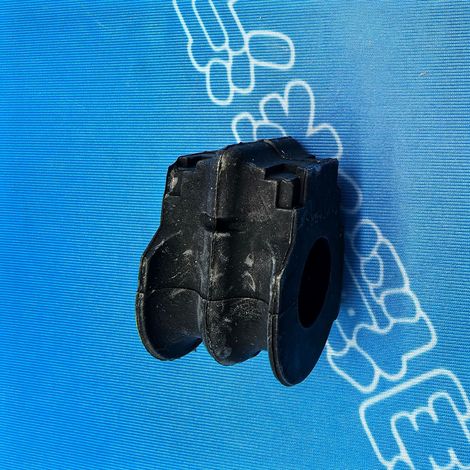 54613-6CT0A is suitable for the front stabilizer bar bushing and front balance bar bushing of the 2018 Nissan Teana L34. (1/4)