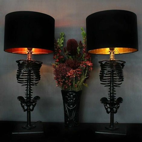 VURAHOME -La lampe de table squelette lampe décorative classique maison gothique lampe de table squelette