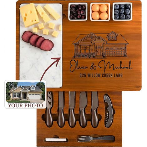 Planche à charcuterie en bois d'acacia avec couteaux en acier inoxydable (1/5)