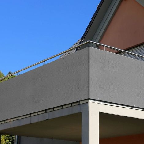 Auvent de balcon 90 x 500 cm en PEHD pour jardin, offrant une protection contre le vent et les UV, et équipé d'anneaux métalliques antirouille, d'un ruban coloré et d'un système de fixation par ruban. (1/5)