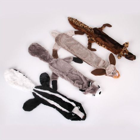 Un ensemble de 4 jouets en peluche pour chiens, non rembourrés, qui émettent un bruit de froissement. (1/5)