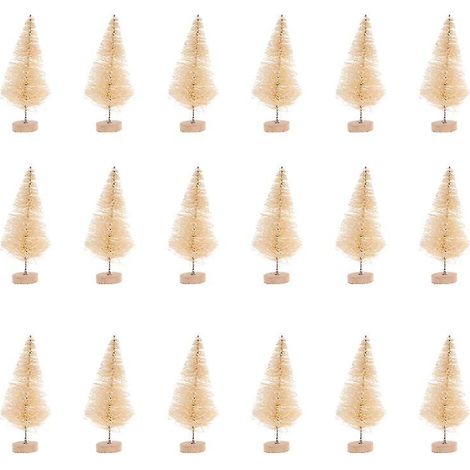 18 petits sapins de Noël