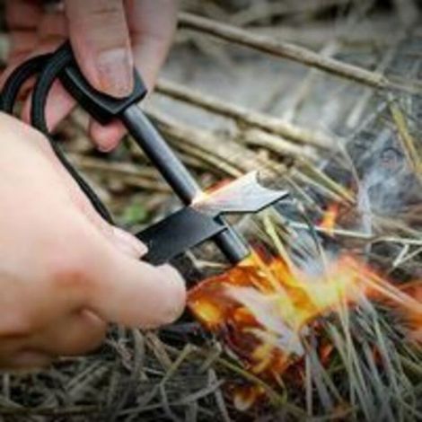 Pierre à Feu de Survie,Allume Feu avec Grattoir, Waterproof, 10,000 Etincelles à 3,000 Degrés, Barre 8 mm, Fire Steel en Magn (1/4)