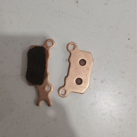 Convient aux plaquettes de frein frittées à base de cuivre et aux disques de frein pour CAN AM Defender 799