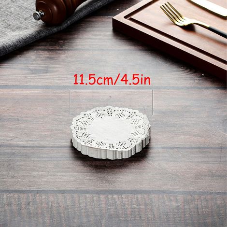 150 napperons ronds en papier dentelle blanche jetables, ajourés et absorbants pour aliments frits, pizzas, desserts et gâteaux. (1/5)