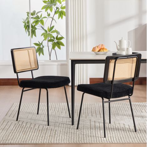 Lot de 2 chaises de salle à manger modernes avec rembourrage en chenille et cadre en bois massif effet rotin, pieds métalliques réglables noirs (1/5)