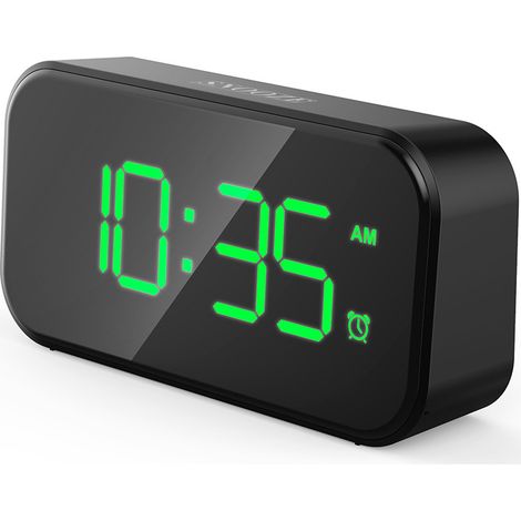 Alimentation Réveil numérique LED de chevet Réveil à affichage numérique 5 LED avec deux ports USB 12/24 heures 6 niveaux de luminosité Fonction Snooze 12,8 6,6 3,5 mm Apparence noire Police verte