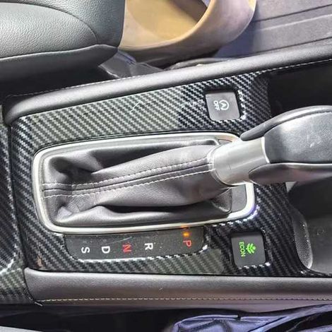 Passend für die Gangwahlhebelabdeckung von Honda City Modellen mit Rechtslenkung (21-23). (1/4)