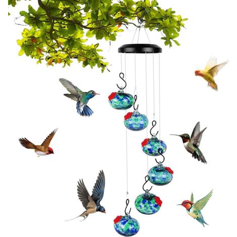 Bezaubernde Windspiele und Kolibri-Futterhäuschen fürs Fenster – die perfekte Dekoration für Garten und Terrasse.
