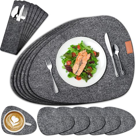 Set aus 18 abwaschbaren Platzsets, bestehend aus 6 Platzsets, 6 Untersetzern und 6 Besteckabdeckungen zum vollständigen Schutz Ihrer Küche und Ihres Esstisches, in Birnenform, anthrazitfarben. (1/5)