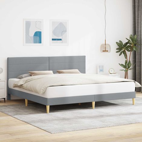 Lit avec tête de lit en tissu gris clair, cadre en contreplaqué, matelas 200 x 200 cm - PANGIVO (1/5)