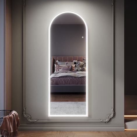 SIRHONA Miroir sur pied, avec fonction mémoire, mode d'éclairage LED dimmable et prise intégrée, miroir pleine longueur cintré, 1600 x 600 x 35 mm