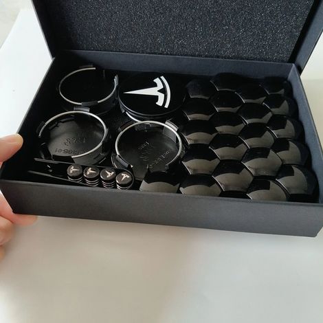 (Boîte noire et blanche brillante, Chine continentale) - Boîte de 29 pièces compatible avec Tesla Model 3 et Model Y : kit de conversion de jantes Juniper, cache-moyeu et vis de fixation. (1/5)