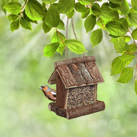 Corteza de comedero para pajaros