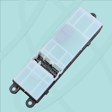 25401-EB70A est compatible avec l'interrupteur de lève-vitre électrique Nissan Navara 25401-EE30A. (1/3)