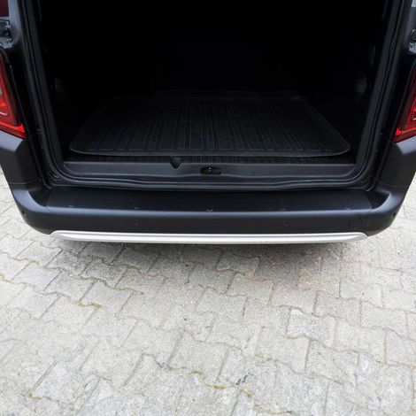 OMAC Ladekantenschutz Stoßstangenschutz für Peugeot Partner Tepee / Citroen Berlingo 2008-2018 – Acryl matt schwarz (1/5)