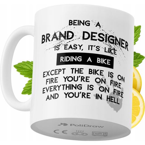 Lustige Kaffeetasse mit witzigem Textdesign für Markendesigner – ideal für Geburtstage, Namenstage, Feiertage und besondere Anlässe. Hochwertige Tasse für Zuhause, Büro und Arbeit. Farbe: Weiß, 330 ml
