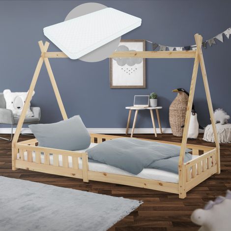 ML-Design Kinderbett Tipi 90x200 cm Natur mit Matratze H:10cm, Rausfallschutz & Lattenrost, Kiefernholz, Indianer Bett für Mädchen & Jungen, Hausbett mit Zaun, Bodenbett Jugendbett Spielbett Holzbett (1/5)