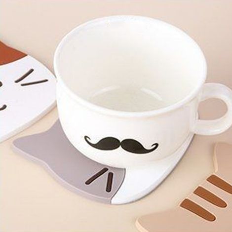 Dessous de verre en silicone antidérapant en forme de chat mignon, imperméables et absorbants, pour la cuisine et la décoration intérieure (marron). (1/5)