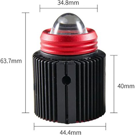 Zwei kleine Scheinwerfer waren an die Stromversorgung des Fahrzeugs angeschlossen, aber es war keine Batterie vorhanden (es stand keine Probe zur Verarbeitung zur Verfügung). (1/5)