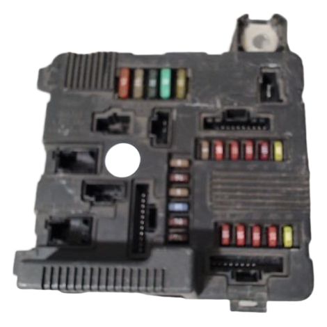 Boite A Fusibles RENAULT Scenic II Ph1 02-06 [PRODUIT D'OCCASION]♻️8200306032 (1/5)