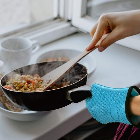 Gants de cuisine, gants de barbecue double couche en silicone et coton, gants de cuisine résistants à la chaleur, gants de gril flexibles (1/5)