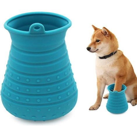 Nettoyeur de pattes bleu pour animaux de compagnie avec serviette de nettoyage, convient aux chats et aux chiens – masse et nettoie les pattes sales. (1/5)