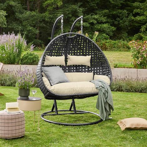 HOME DELUXE - Polyrattan Hängesessel mit Regenabdeckung TWIN DELUXE - Schwarz/Creme Poly Rattan Hängesessel Hängekorb (1/4)