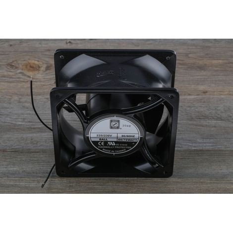 Ventilateur axial RS PRO 230 V ac, 713.6m³/h, 180 x 180 x 89mm, 62W ( Prix pour 1 ) (1/4)
