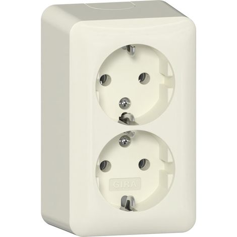 Gira 2fSCHUKO-Steckd.+Montagep. 478013