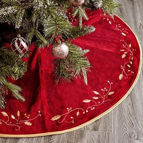 Jupe de sapin de Noël, 121 cm, en velours rouge luxueux et fourrure, ornée de gui brodé doré, pour un sapin de Noël rustique. (1/5)