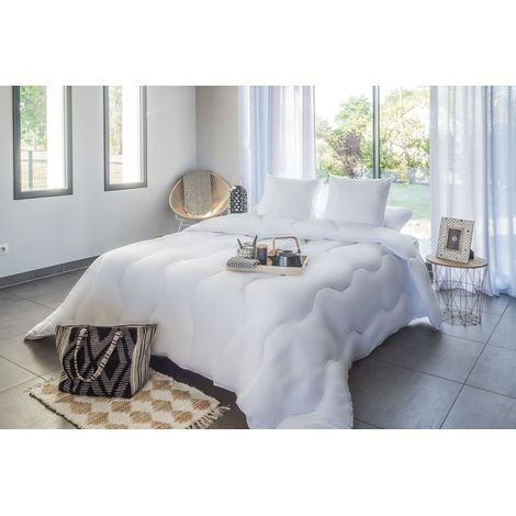 Couette Légère Anti Acariens pour lit 1 Personne - 200x200 cm (1/5)