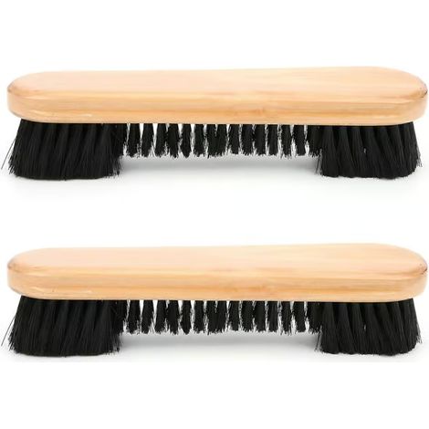 Ensemble de deux brosses de billard avec manche en bois pour l'entretien des tables de billard. (1/5)
