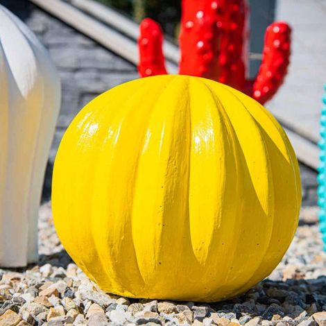Wanda Collection – Statue déco cactus boule jaune 20cm – Ciment peint à la main – Résiste au gel et intempéries – Pour décoration jardin et balcon