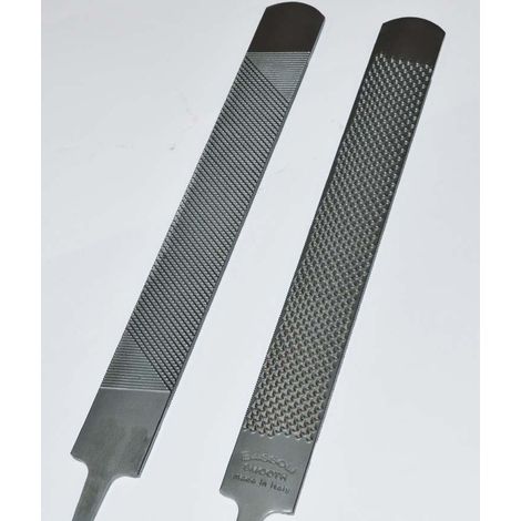 Raspa SMOOTH 14’’  più  manico in legno: Raspa SMOOTH 14" Bassoli adatta per piedi secchi e duri