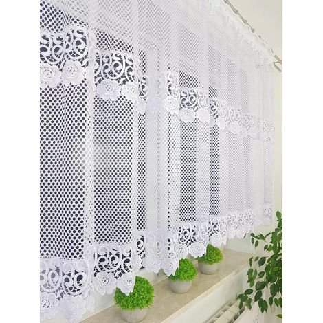 Una corta tenda in rete decorata con doppio pizzo guipure (1/5)