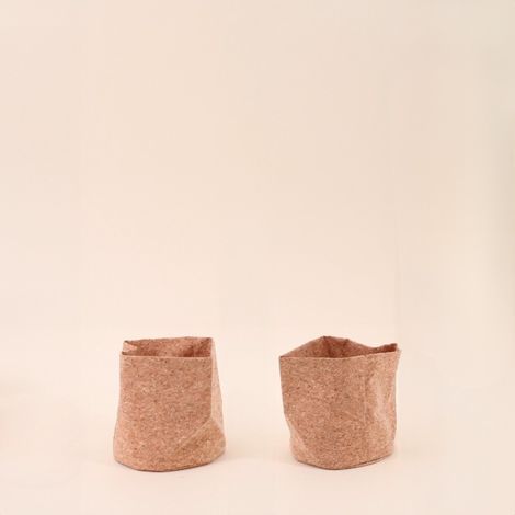 Lot de 2 panières en liège 15x16cm (1/4)
