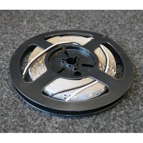 Ruban bandeau LED 14.4W/m souple longueur 5m 60leds/m lumiere froid 6000K alimentation 12V (non inclus) IP20 TRAJECTOIRE (1/2)