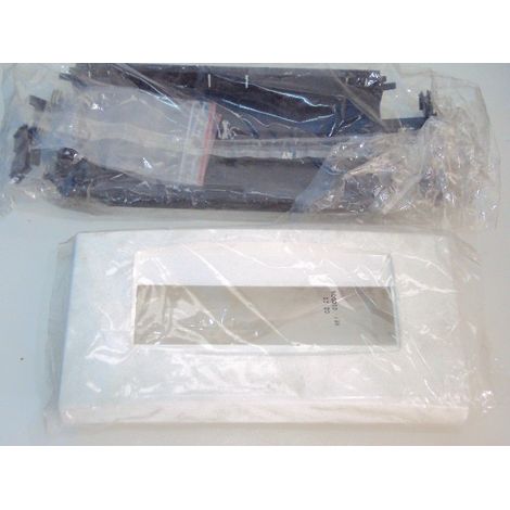 Support blanc 10 modules pour pose appareillage 45 sur couvercle 130mm LEGRAND 010905