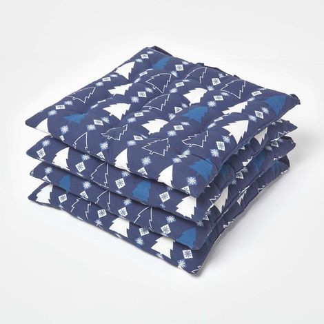 HOMESCAPES Blue Winterland Christmas Seat Pad with Straps 100% Cotton 40 x 40 cm