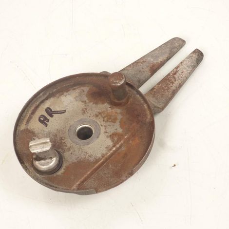[PRODUIT D'OCCASION] Tambour flasque de frein origine pour mobylette Peugeot 50 103 VS (1/2)