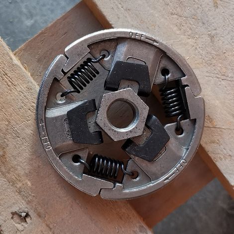 Kupplungssätze für Stihl-Kettensägen MS260, MS261, MS270, MS280 und MS291. Ersatzteilnummer: 1121 160 2051 (1/4)