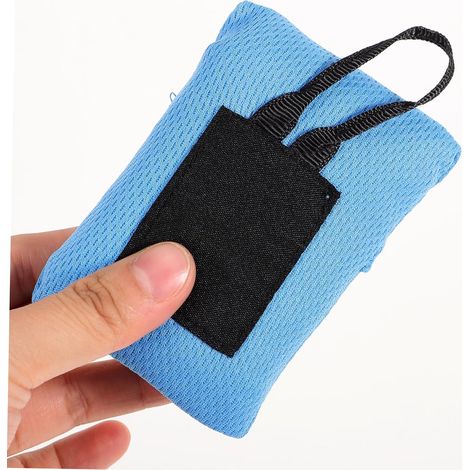 Tappetino da spiaggia resistente, impermeabile e pieghevole, perfetto per picnic e campeggio - Blu (1/4)