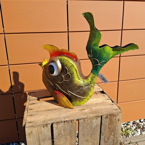 Arrosoir de Jardin en Métal en Forme de Poisson Décoration Extérieure 47 x 19 x 42 cm - PANGIVO