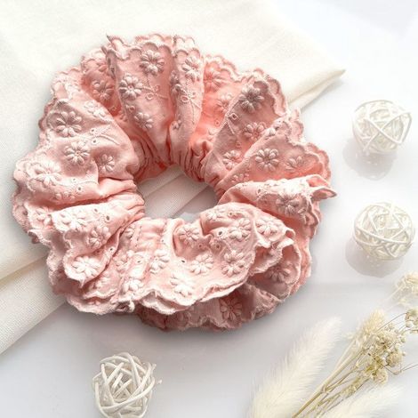 Chouchou - AVIZAR - Classique - Tissu Brodé - Vintage Chic - Rose (1/3)