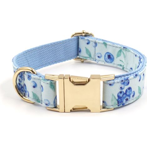 Collier de chien ajustable avec nœud papillon et motifs floraux/fruits en coton, boucle dorée, taille XS, bleu myrtille (1/2)