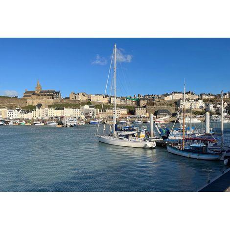 Tableau sur toile port de pêche de Granville 65x97 cm - Impression sur Toile Murale Décorative - Image imprimée en HD sur Toile - Toile sur Châssis en Bois FSC - Fabriqué en France (1/4)